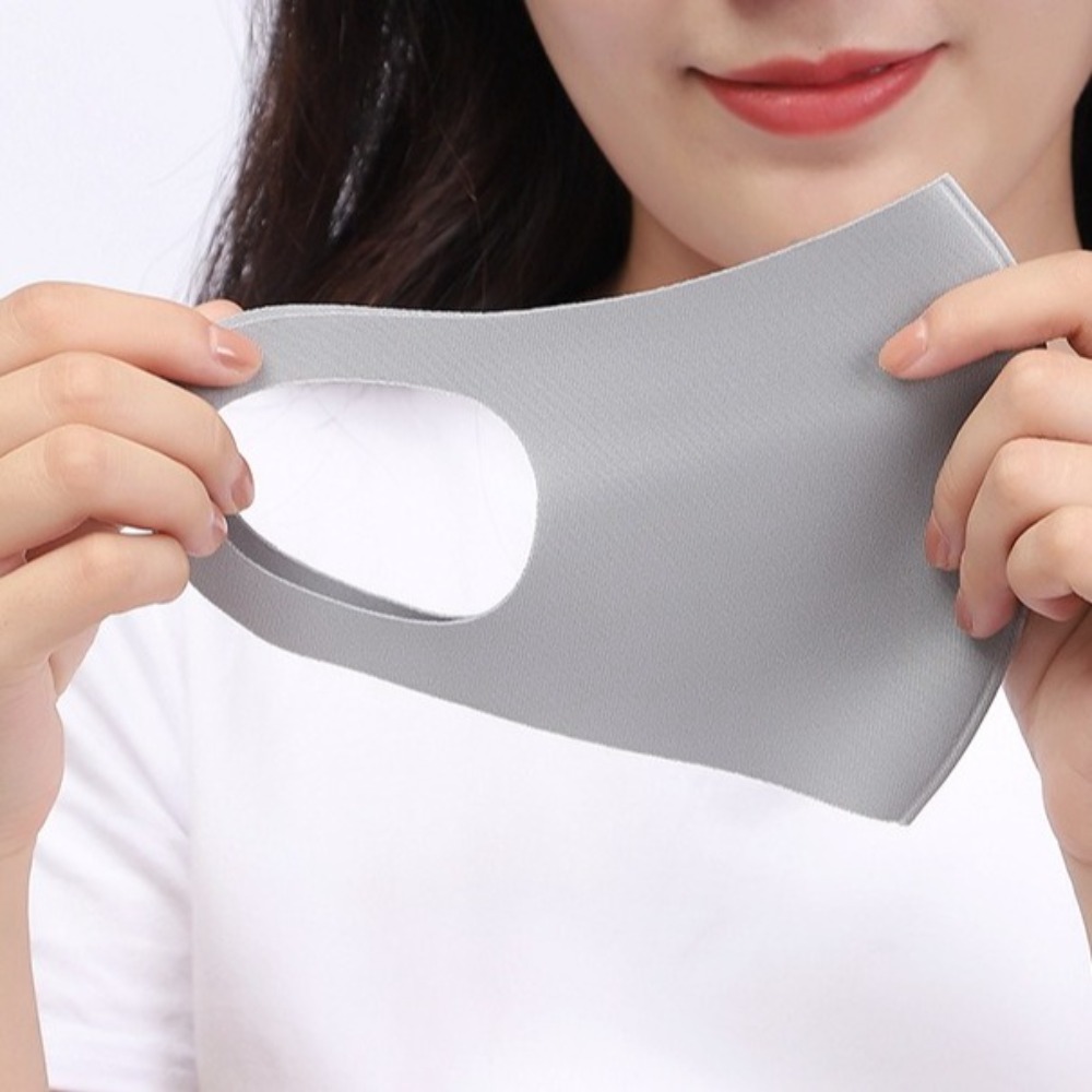 New Breathable Ice Silk Mask A - Cloth Face Mask Washable recensione e prezzo
